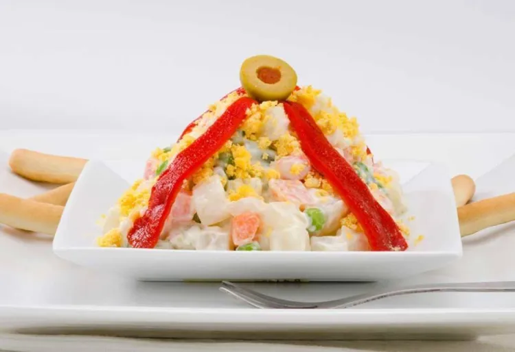 Ensaladilla russa: de l'aristocràcia a la barra del bar