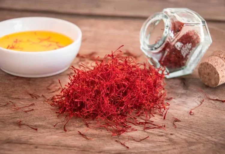 Per què el safrà és l'espècia més cara del món?