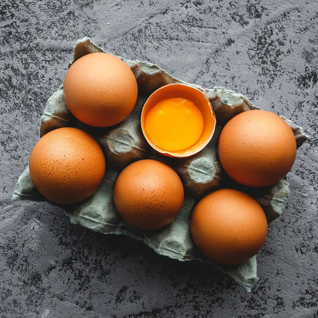 Huevos camperos: qué son, cómo diferenciarlos y beneficios