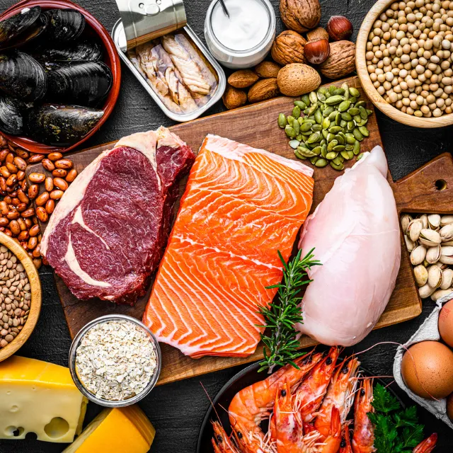 ¿Estamos comiendo demasiada proteína? Mitos y realidades de la dieta hiperproteica