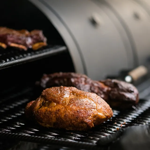 El arte del ahumado: técnicas modernas para carnes, pescados y vegetales